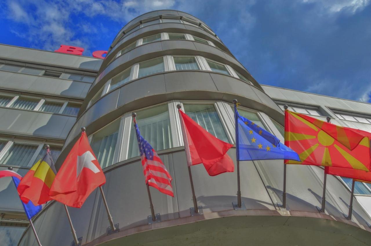 Hotel & Resort Bon Bon Suto Orizari ภายนอก รูปภาพ