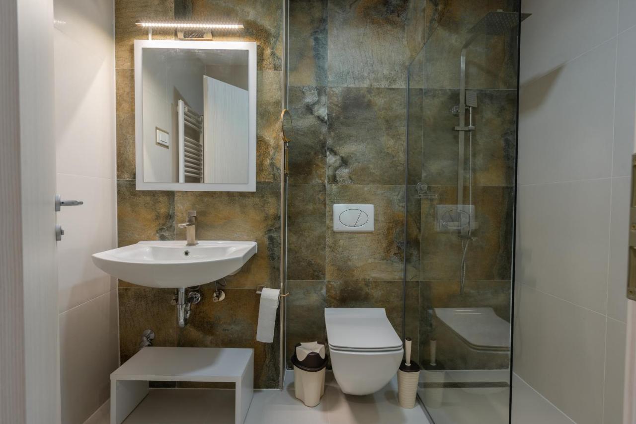 Hotel & Resort Bon Bon Suto Orizari ภายนอก รูปภาพ